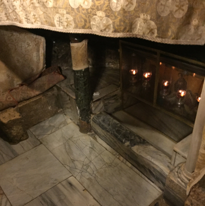 Bethlehem_Church_of_Nativity_manger