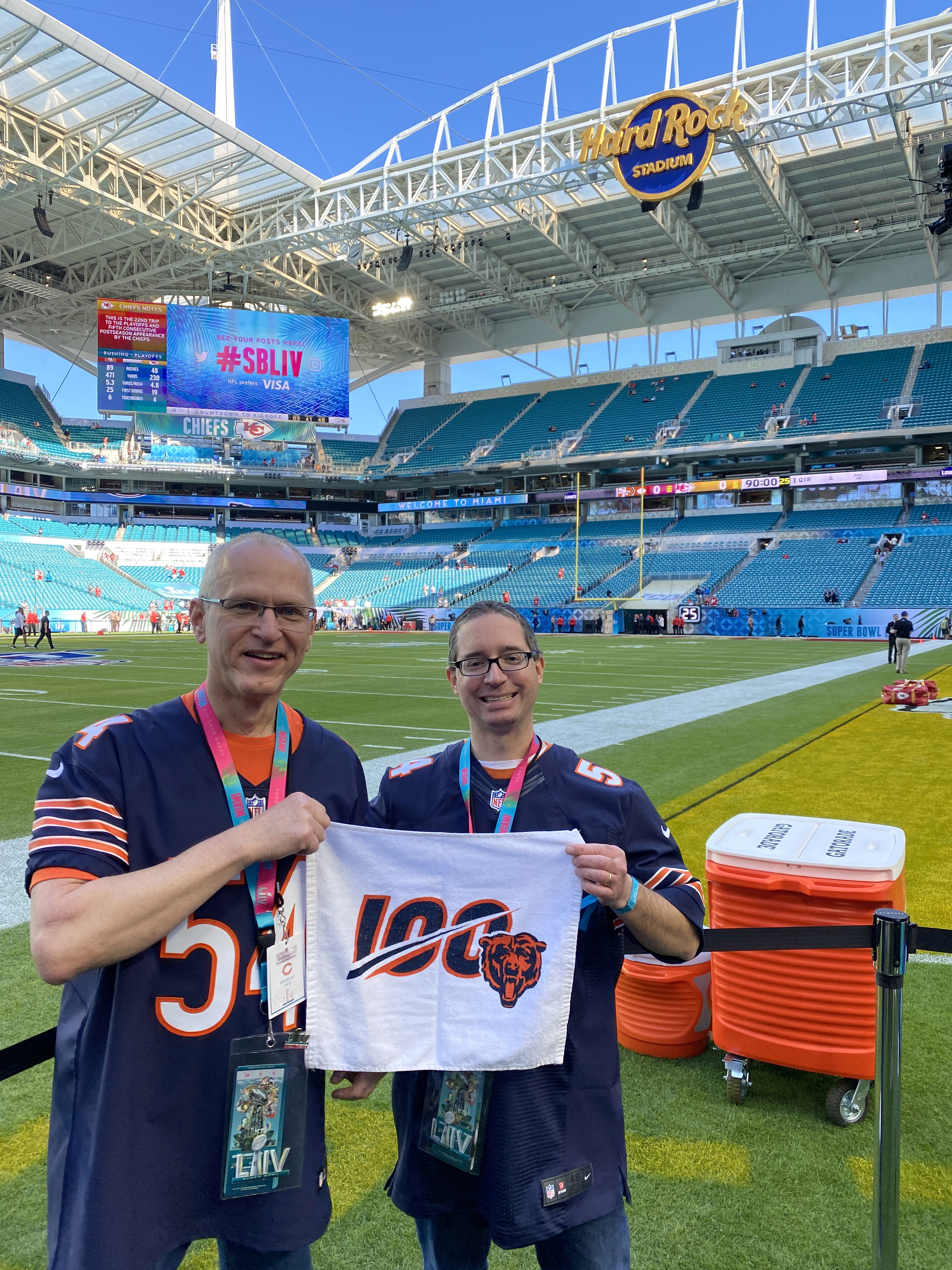 Doug_Chad_representing_Chicago_Bears_Super_Bowl_LIV