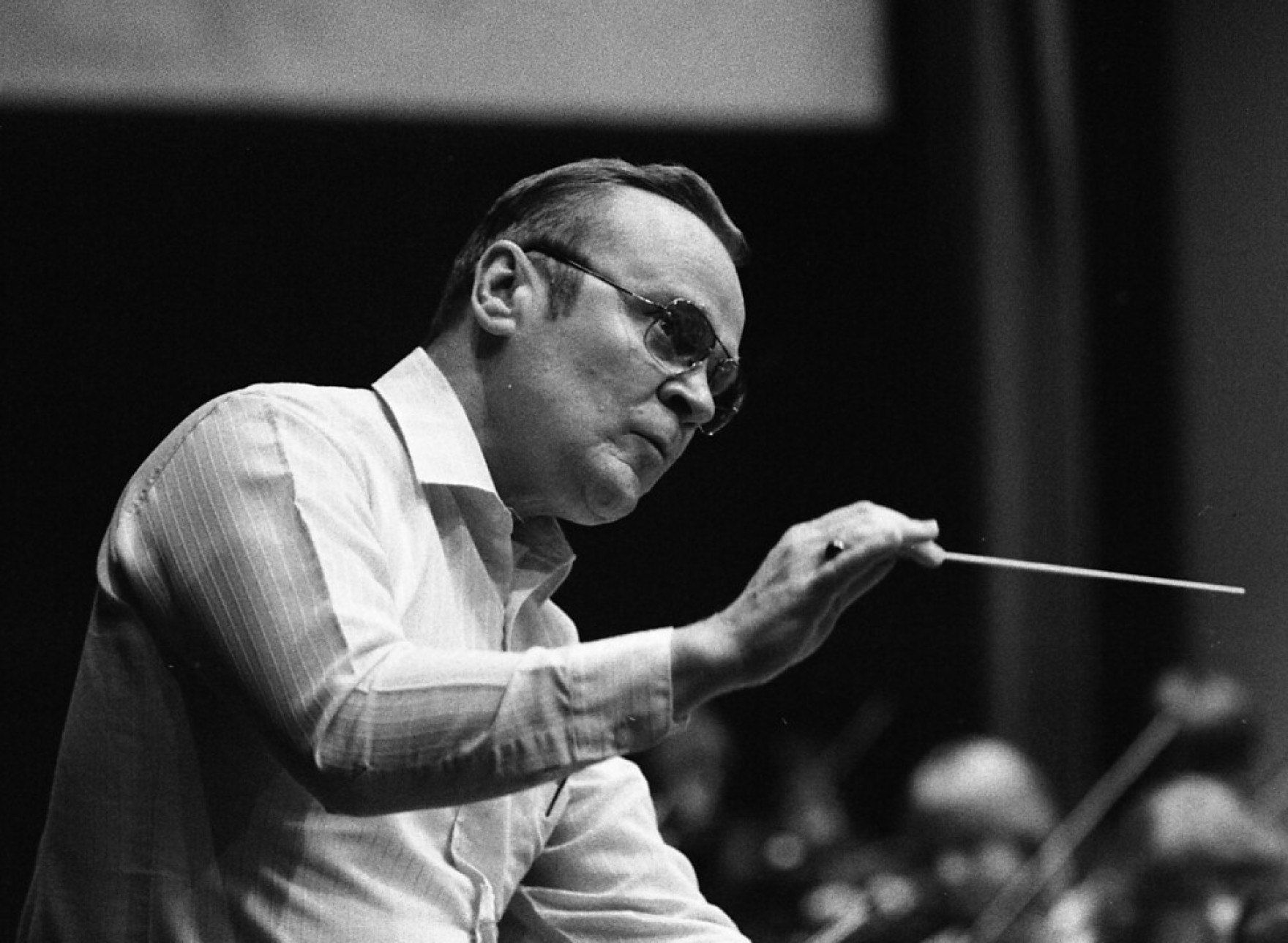 Henry_Charles_Smith_conducting