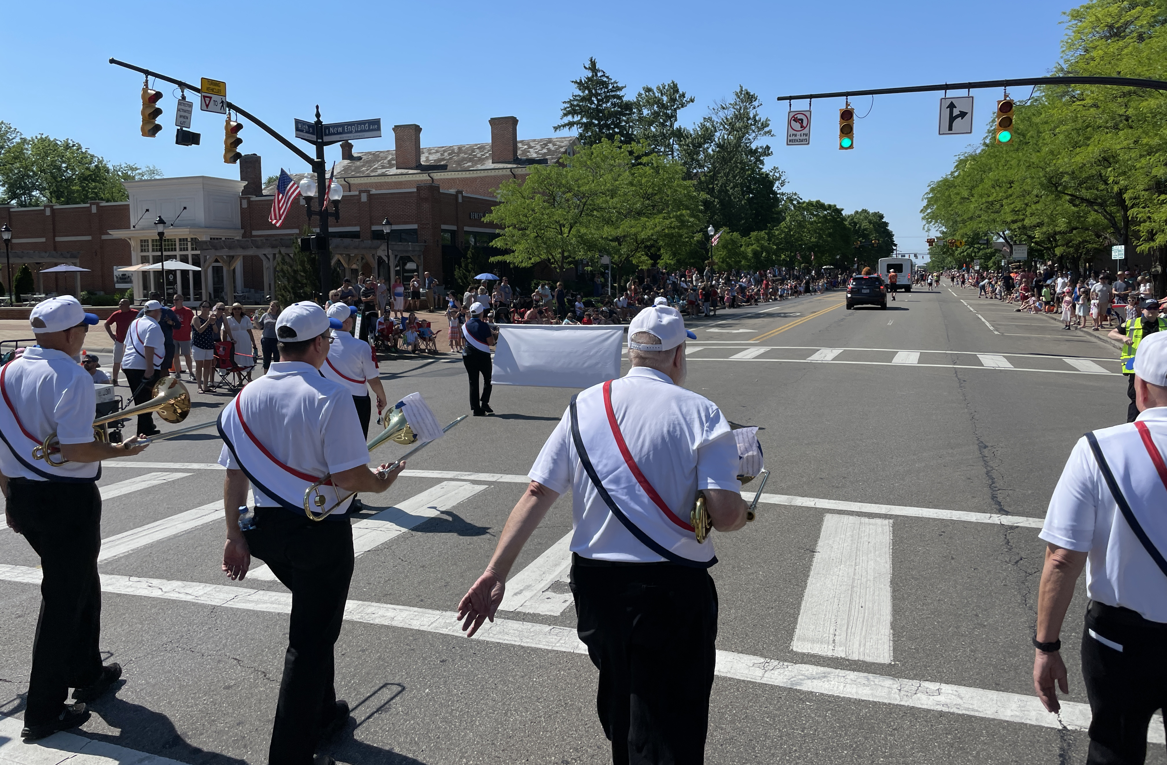 25.AAAB_May_2022_Yeo_parade_01_cropped